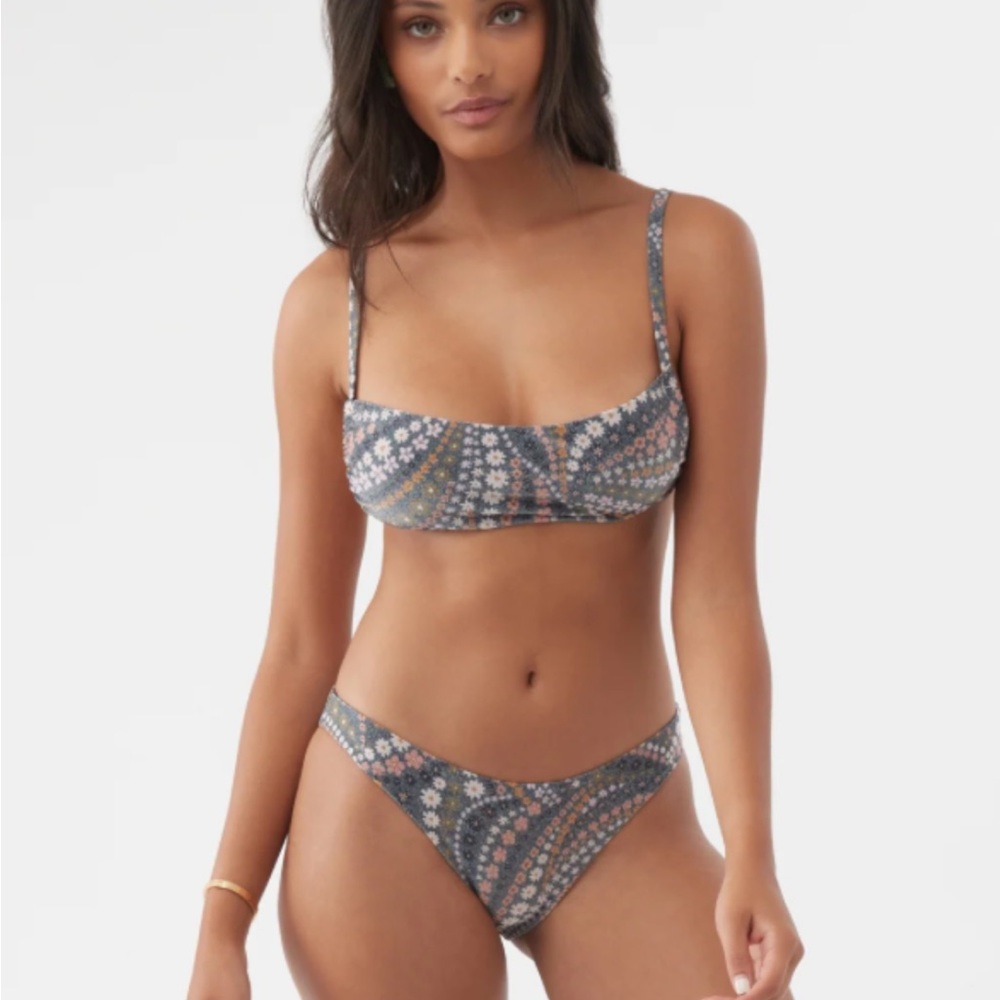 O’Neill Meadowmist Bralette Bikini Top + Medium Coverage Pant.